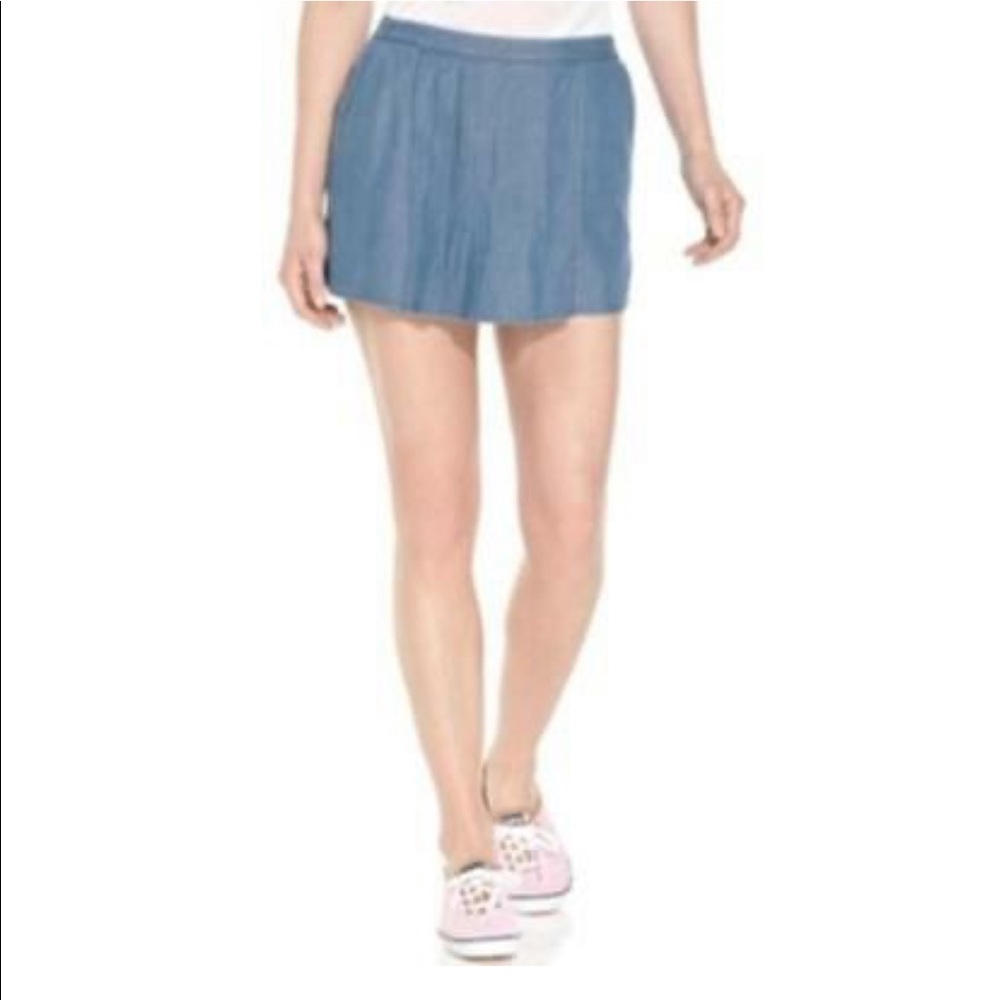 NWOT Juniors Tinseltown Blue Denim Skort